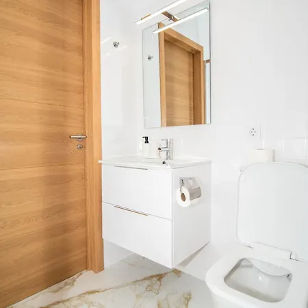 别墅 Charming 3-br With Pool, En-suite Bathrooms & Parking, Amarilla Golf *