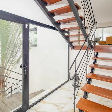 Charming 3-br With Pool, En-suite Bathrooms & Parking, Amarilla Golf 别墅