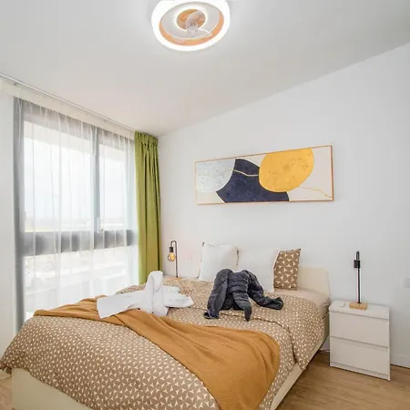 Charming 3-br With Pool, En-suite Bathrooms & Parking, Amarilla Golf וילה סן מיגל דה אבונה
